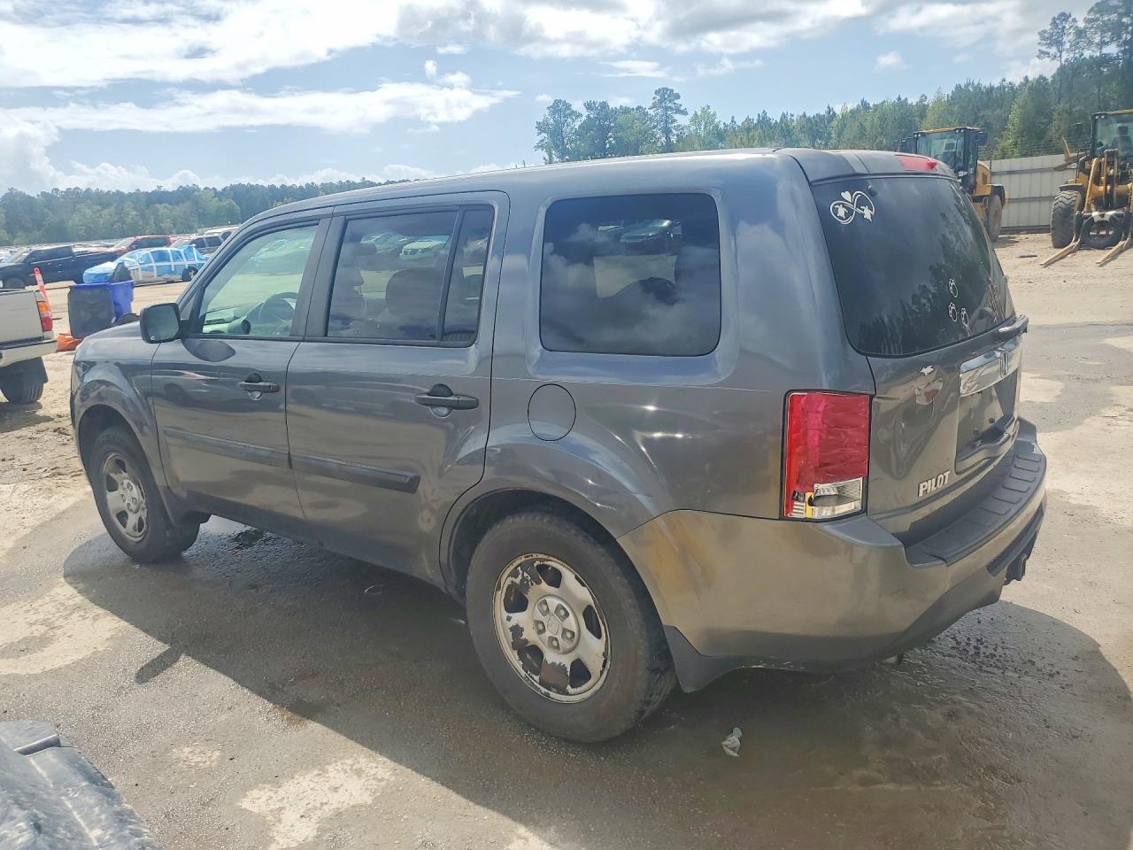 2013 Honda Pilot Lx - Image 2