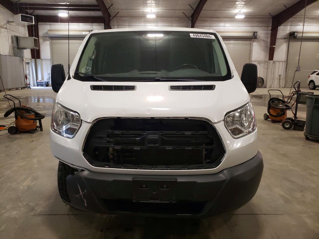 2016 Ford Transit 250 Delivery Van - Image 5