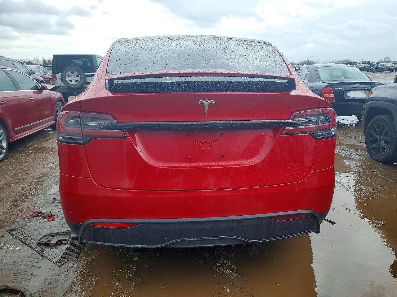2021 Tesla Model X - Фото 6