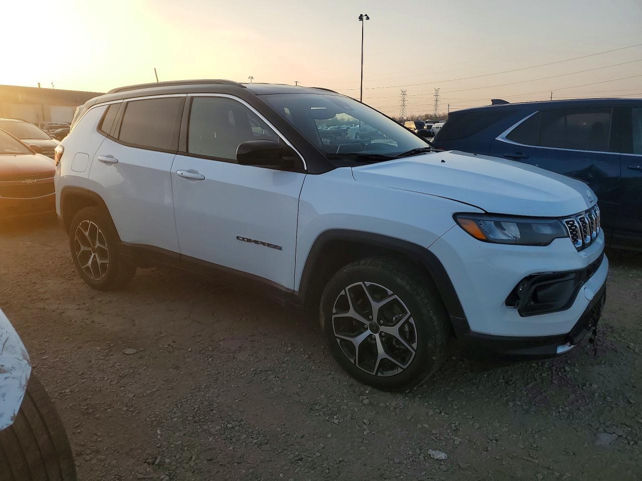 2025 Jeep Compass Limited - Фото 4