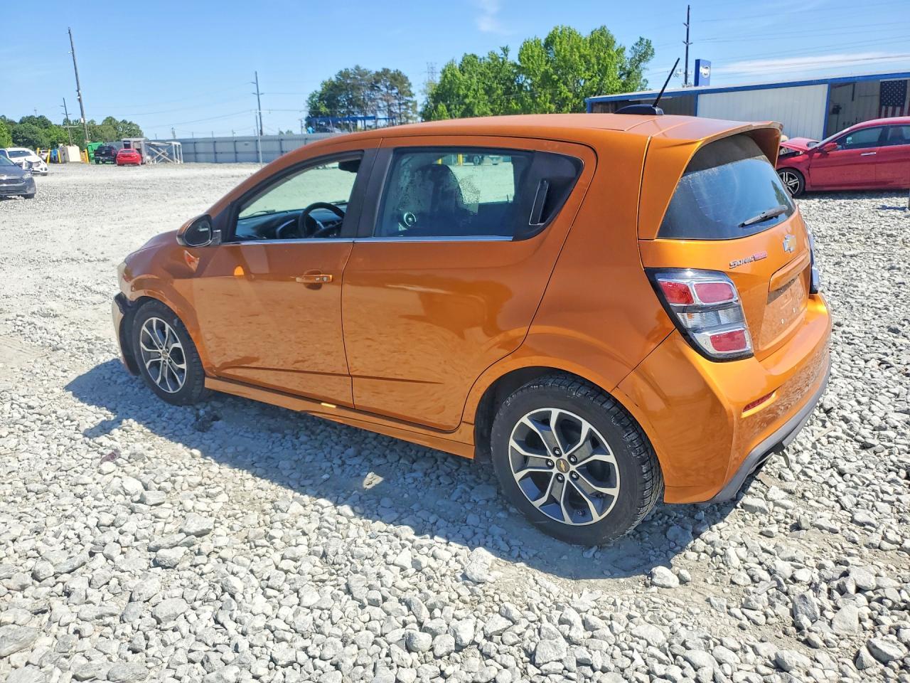 2017 Chevrolet Sonic Lt - Image 2