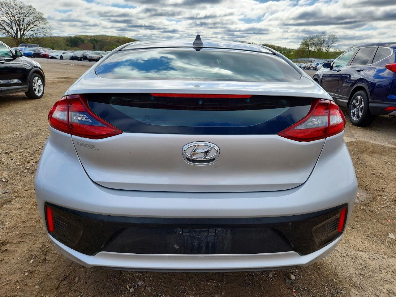 2017 Hyundai Ioniq Limited - Фото 6