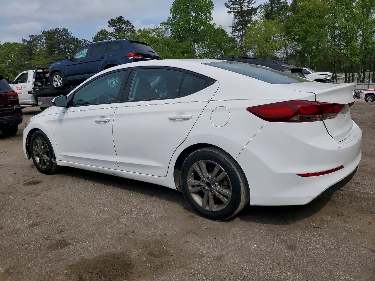 2018 Hyundai Elantra Sel - Фото 2