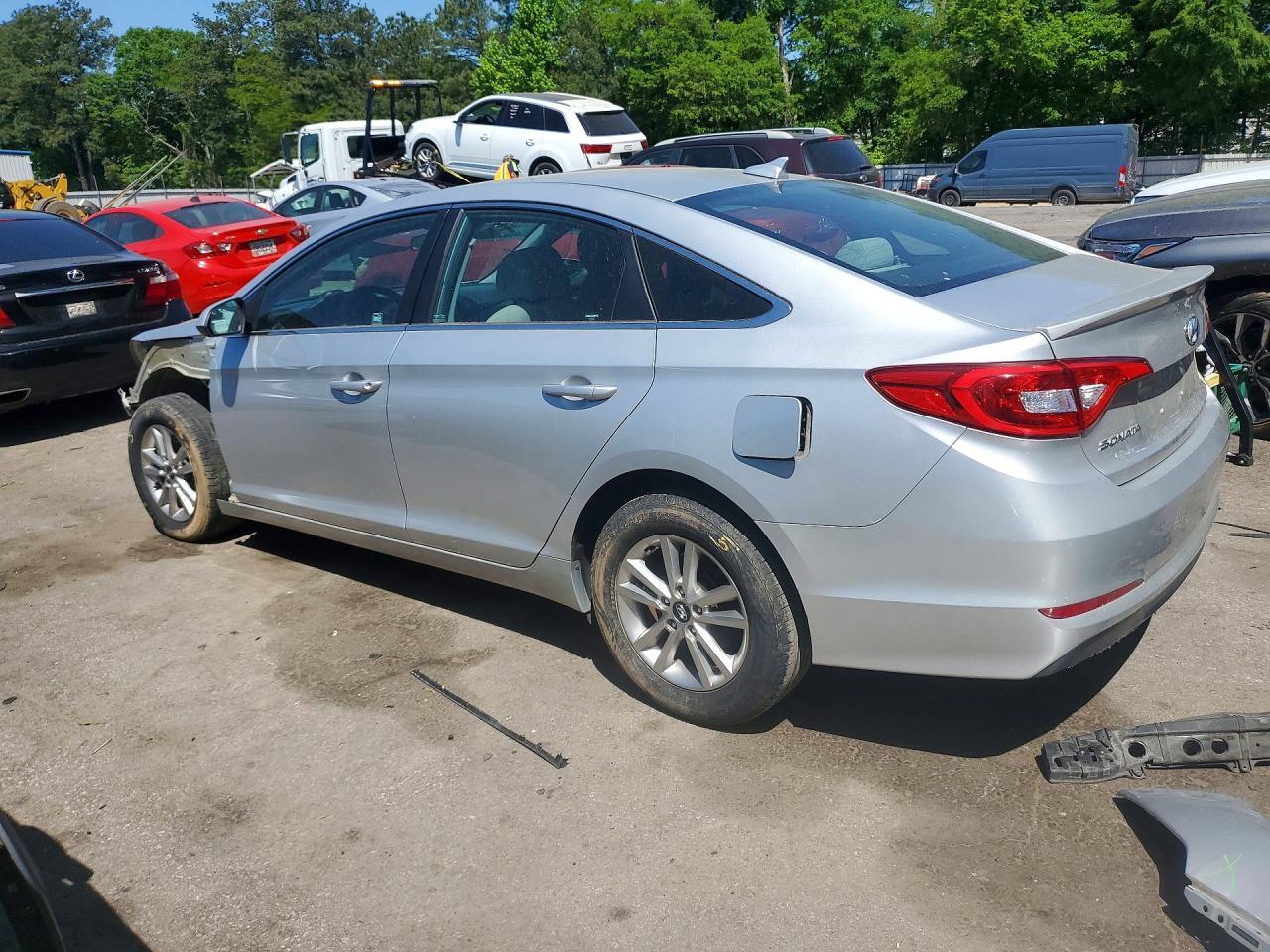 2017 Hyundai Sonata Se - Фото 2