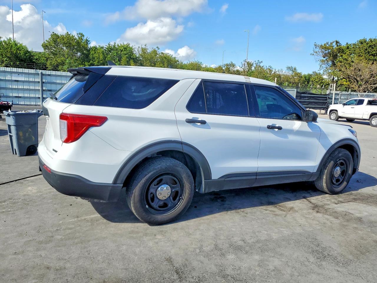 2021 Ford Explorer - Image 3