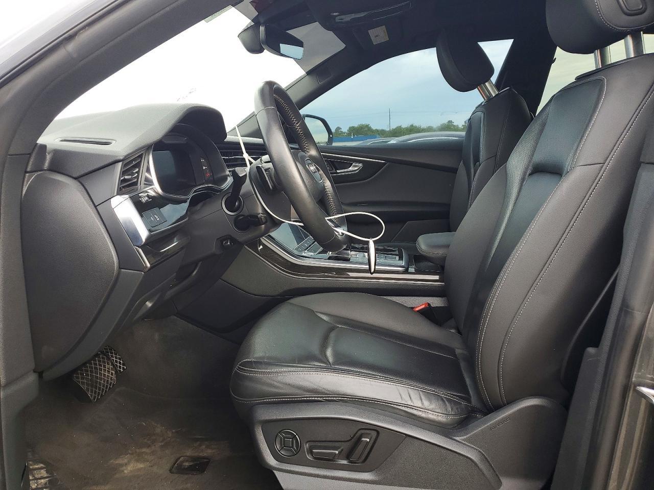 2019 Audi Q8 Premium Plus S-Line - Image 7