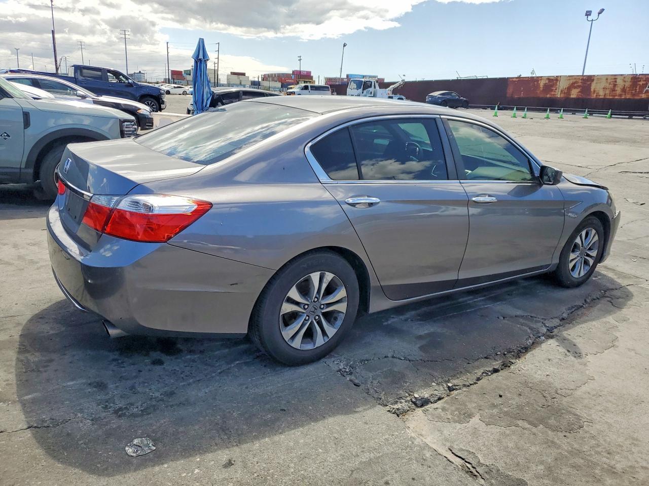 2013 Hond Accord Ex - Image 3