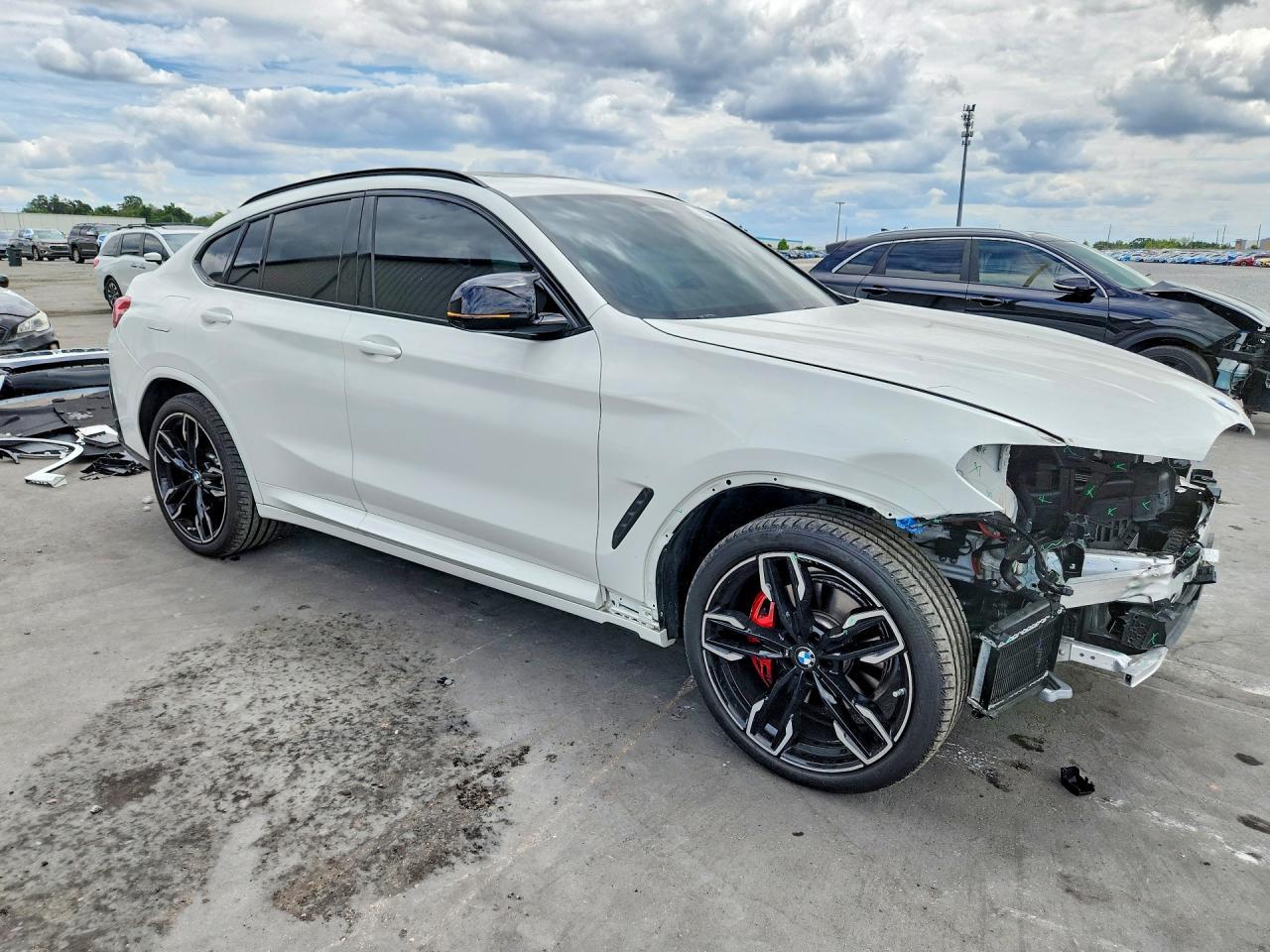 2025 BMW X4 M40I - Фото 4