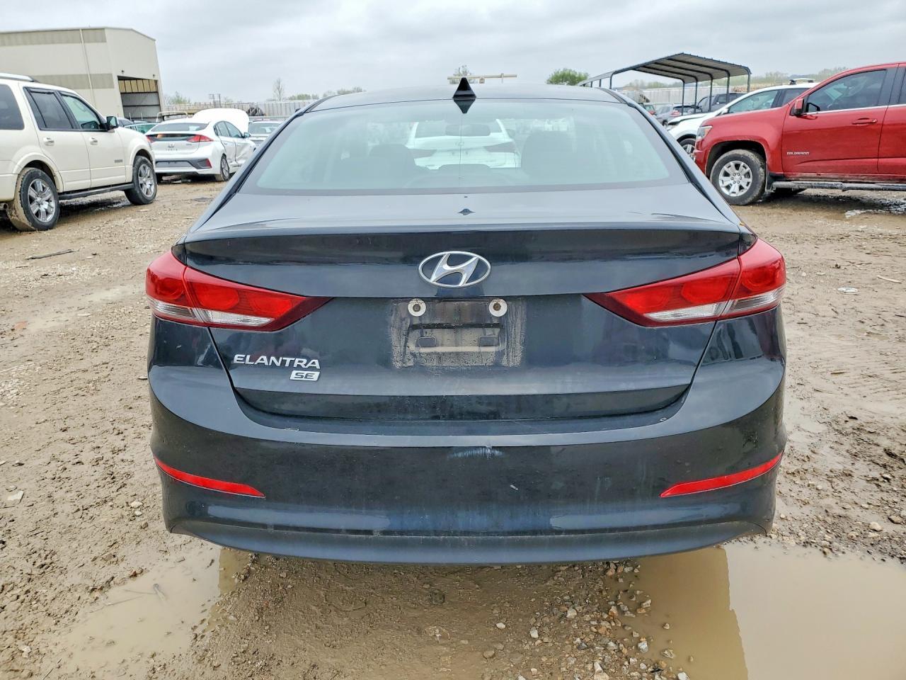 2018 Hyundai Elantra Se - Image 6