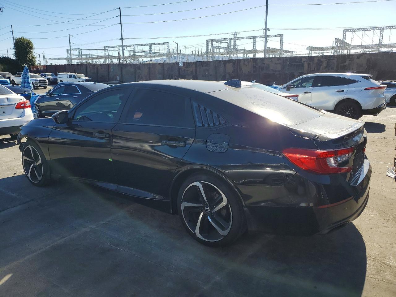 2020 Honda Accord Sport - Фото 2