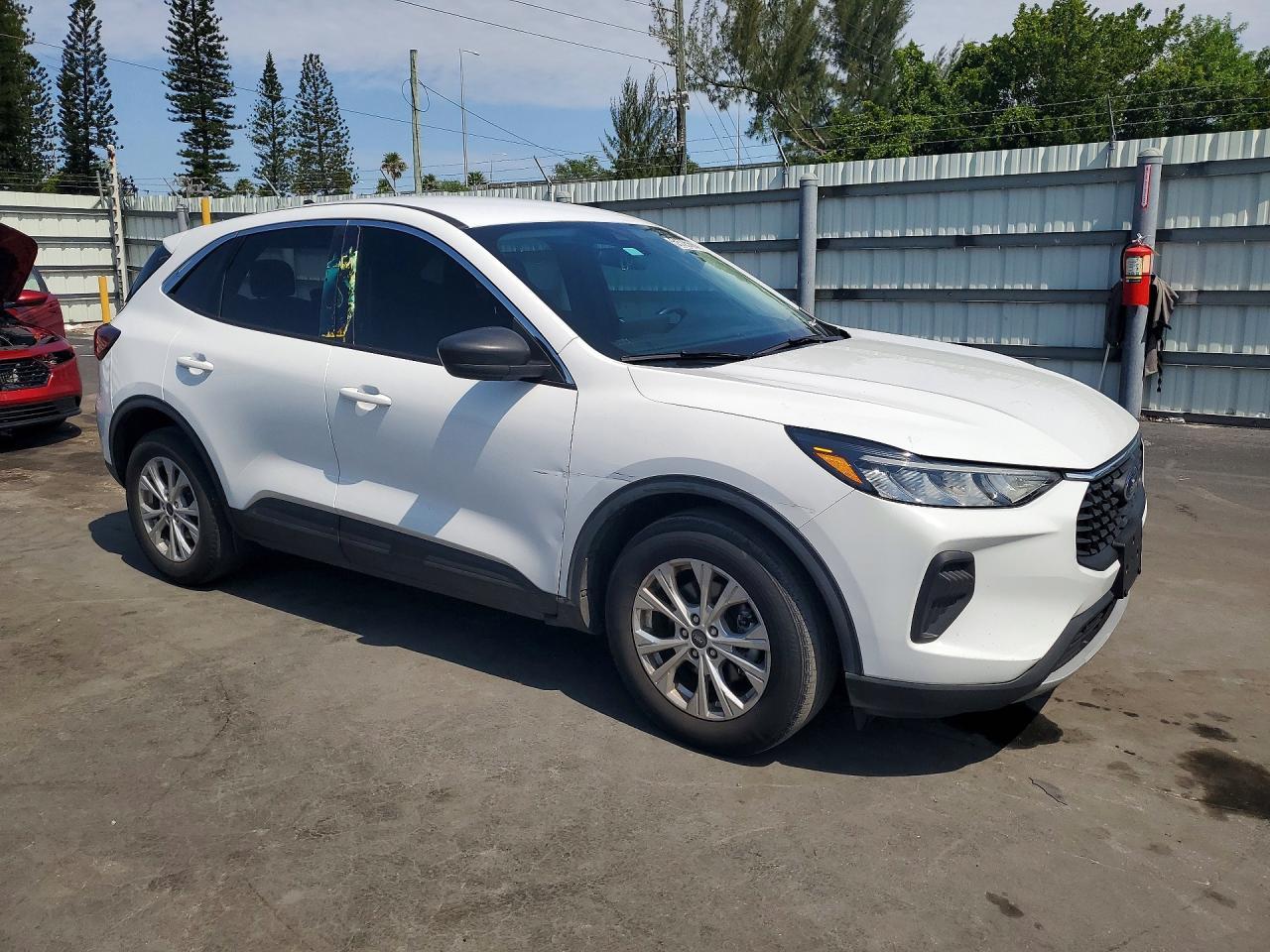 2024 Ford Escape Active - Image 4