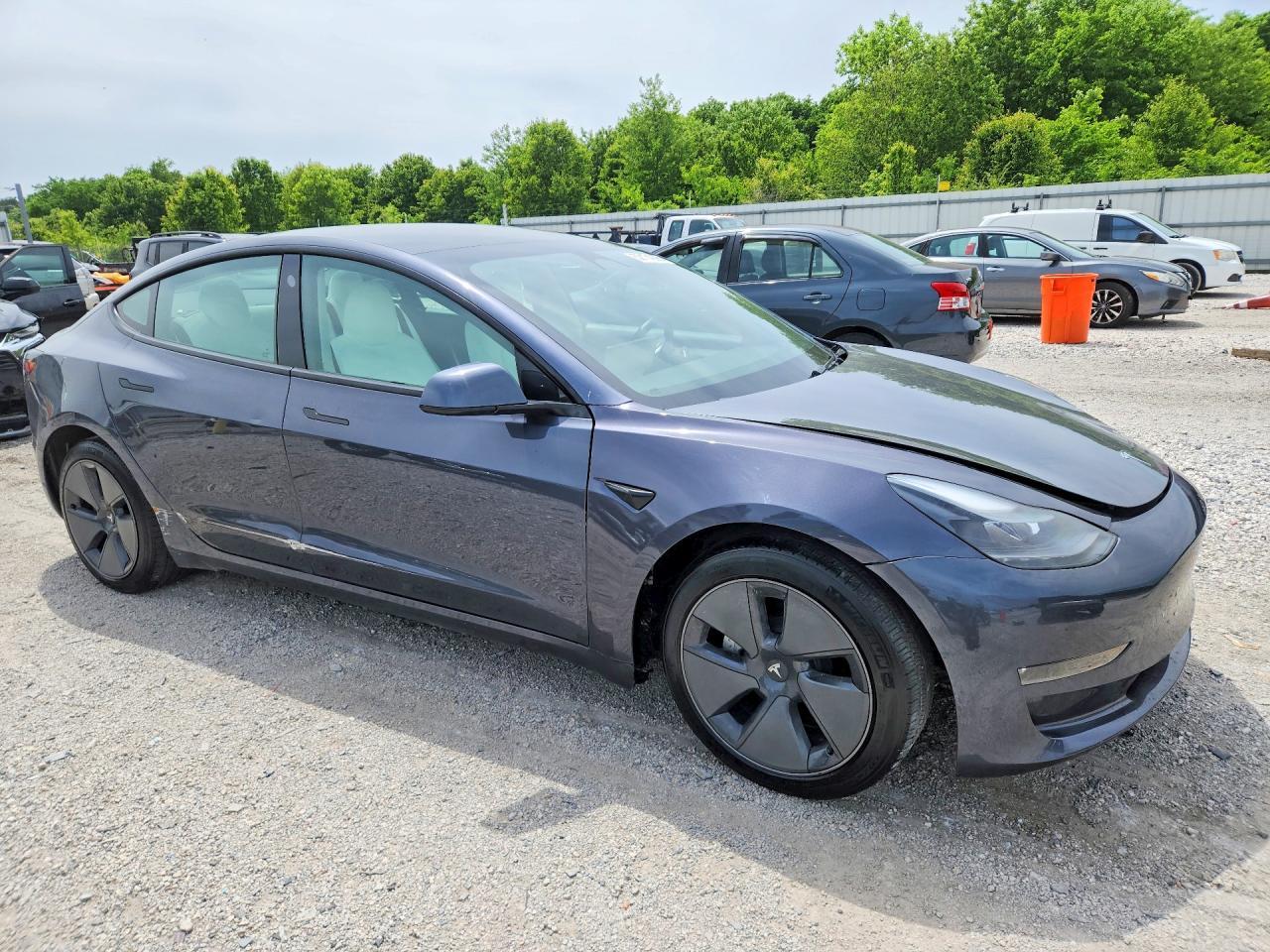 2023 Tesla Model 3 - Image 4