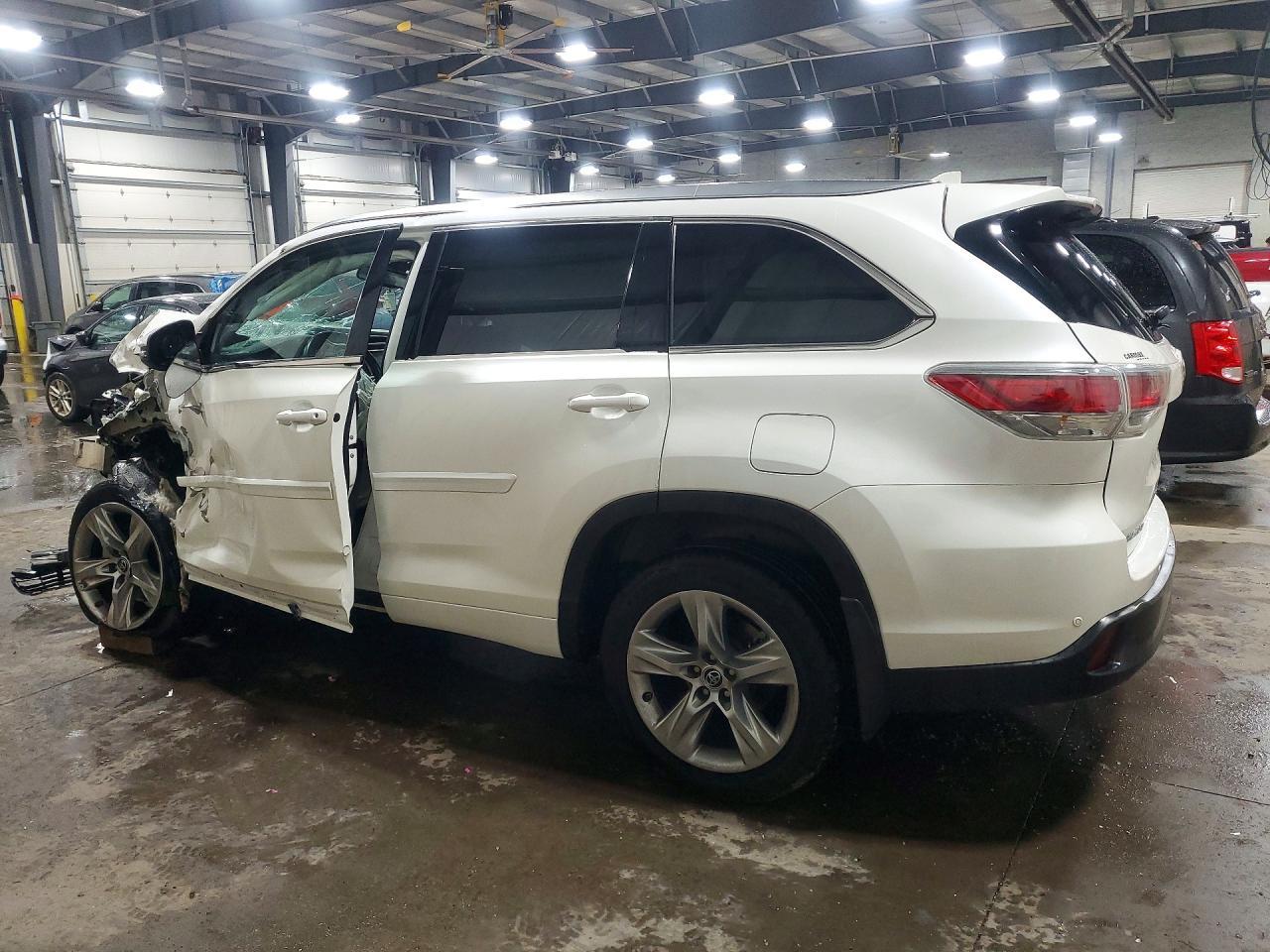 2016 Toyota Highlander Limited Platinum - Фото 2