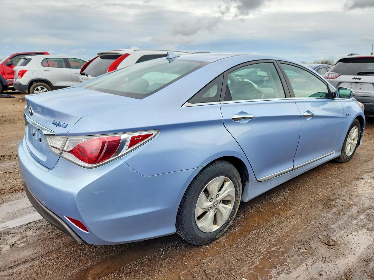 2013 Hyundai Sonata Hybrid - Image 3