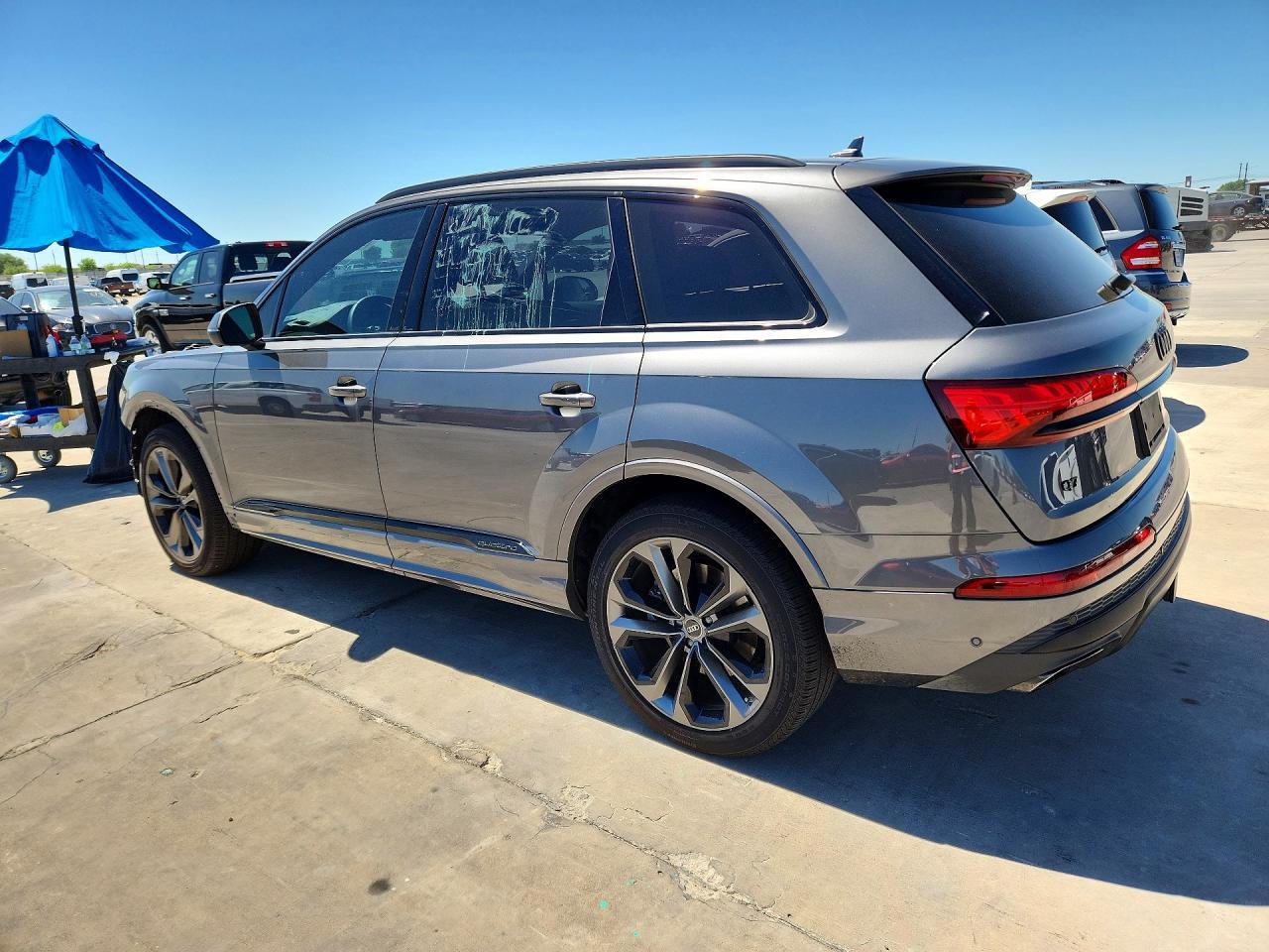 2025 Audi Q7 Premium Plus - Фото 2