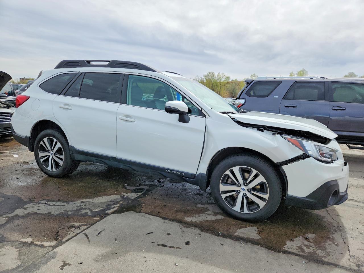 2018 Subaru Outback 2.5I Limited - Image 4