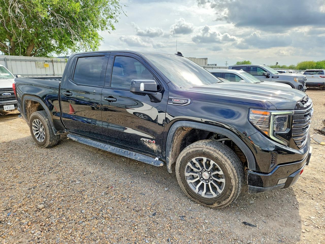 2022 GMC Sierra K1500 At4 - Фото 4