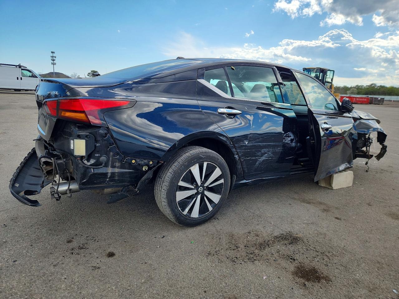 2019 Niss Altima Sl - Image 3