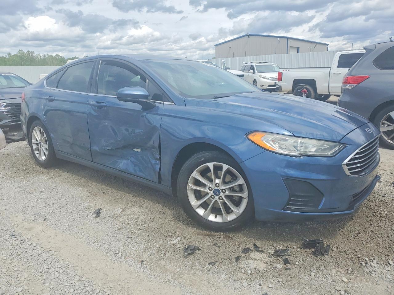 2019 Ford Fusion Se - Image 4
