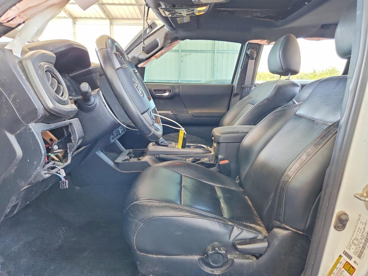 2019 Toyota Tacoma Trd Off-Road - Image 7