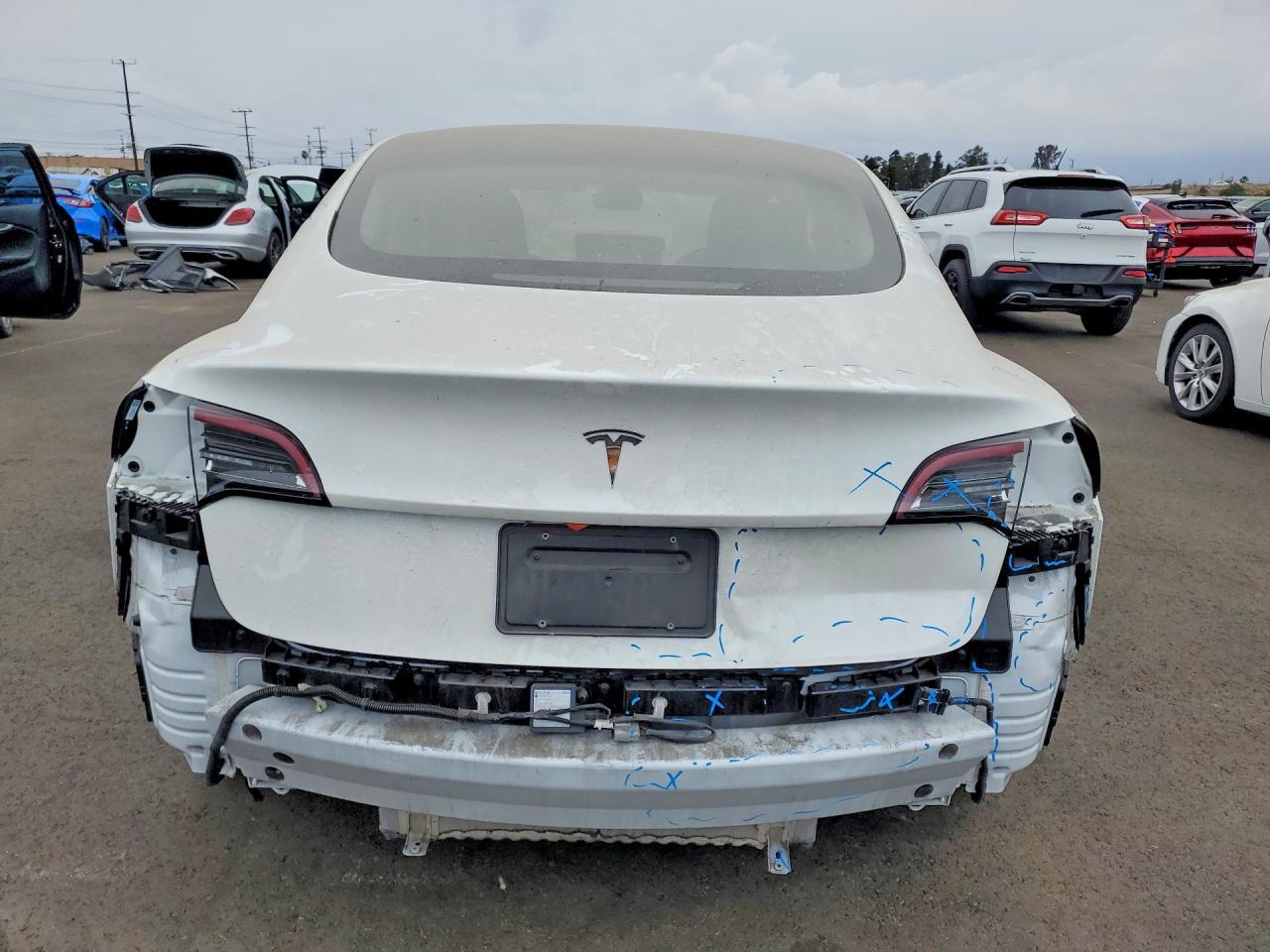 2023 Tesla Model 3 - Image 6