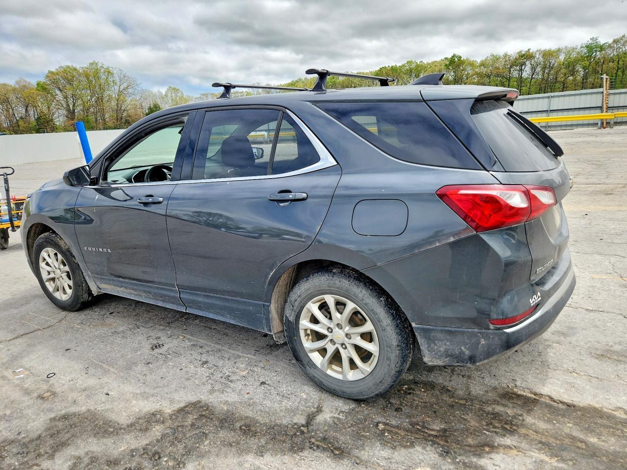 2018 Chevrolet Equinox Lt - Image 2