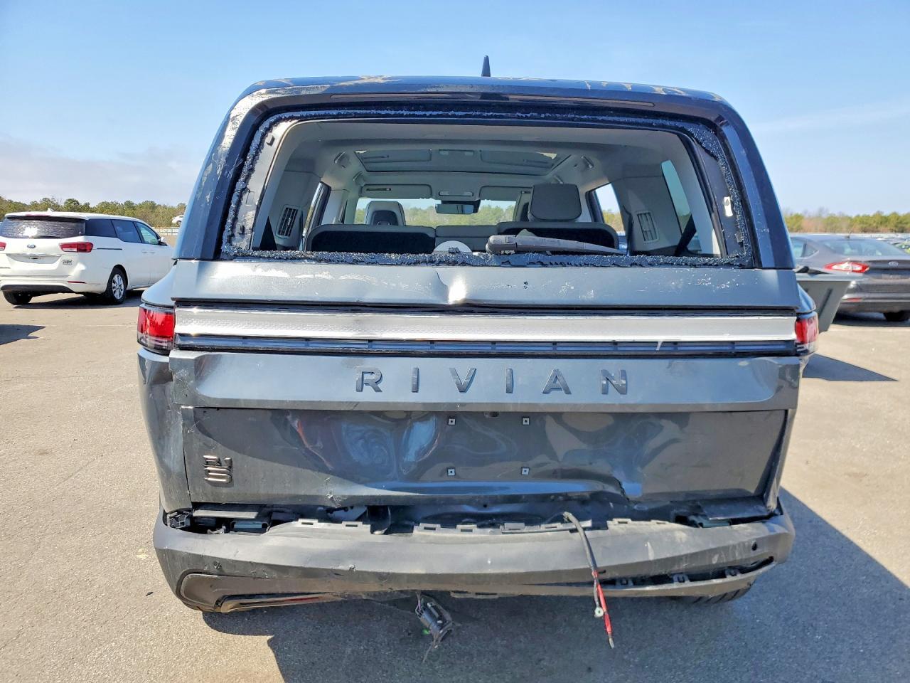 2025 Rivian R1S Adventure - Image 6