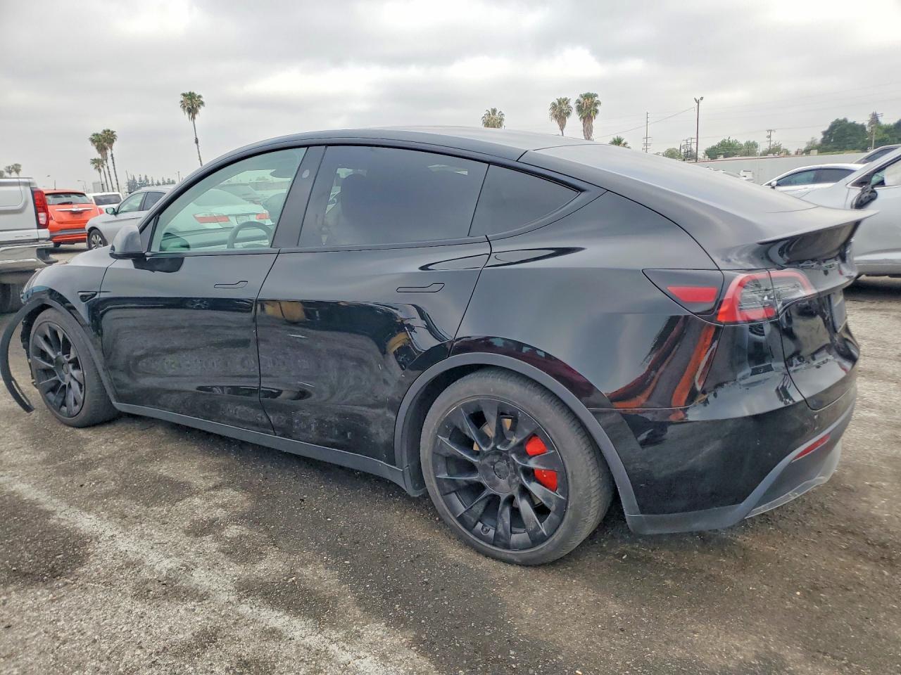 2023 Tesla Model Y - Image 2
