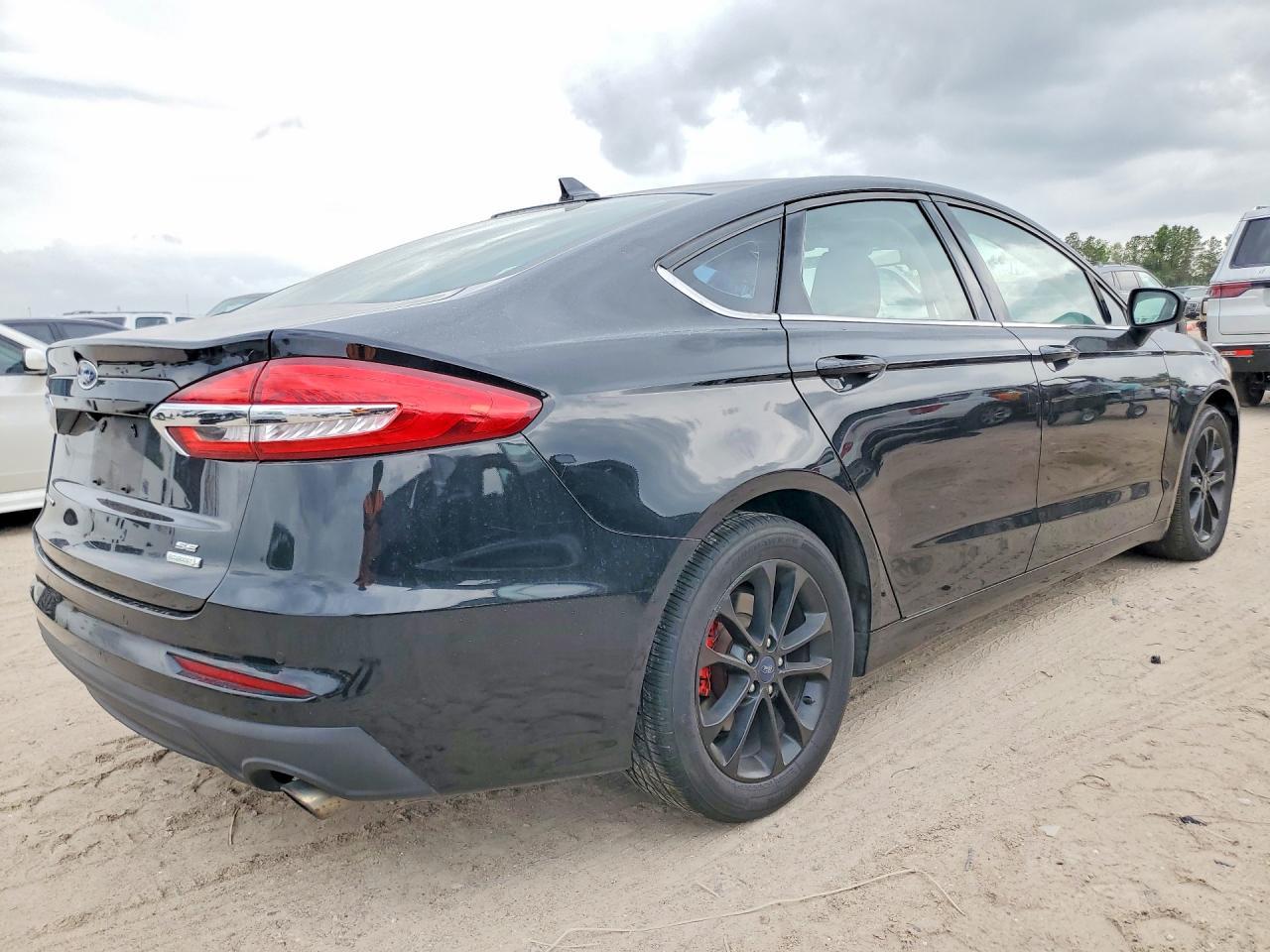 2020 Ford Fusion Se - Image 3