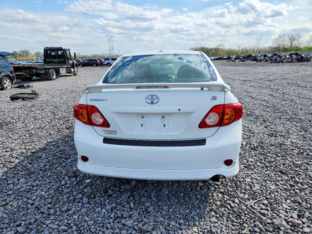 2010 Toyota Corolla S - Image 6