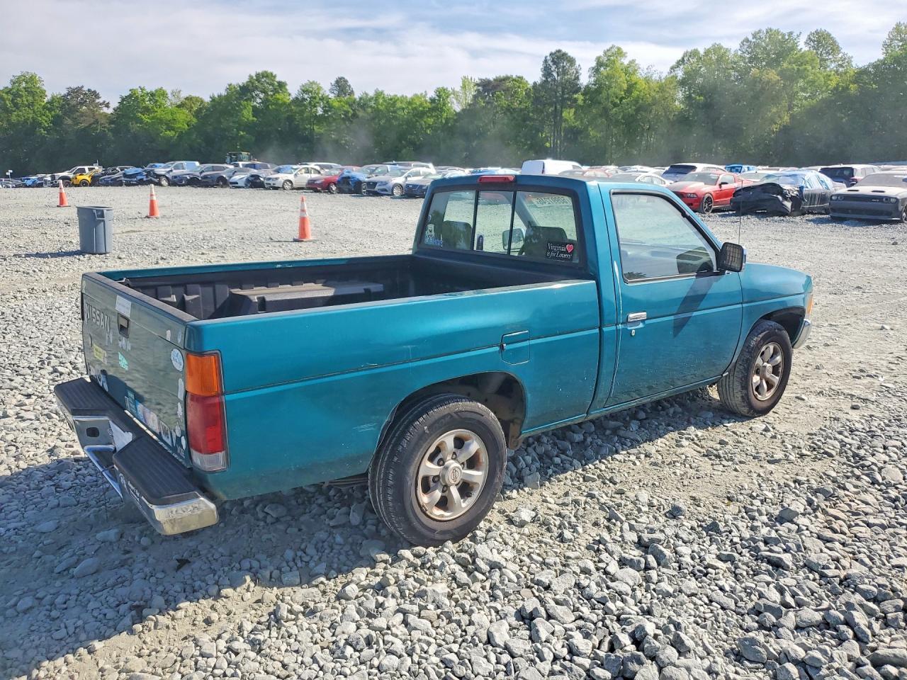 1997 Nissan Truck Base - Фото 3