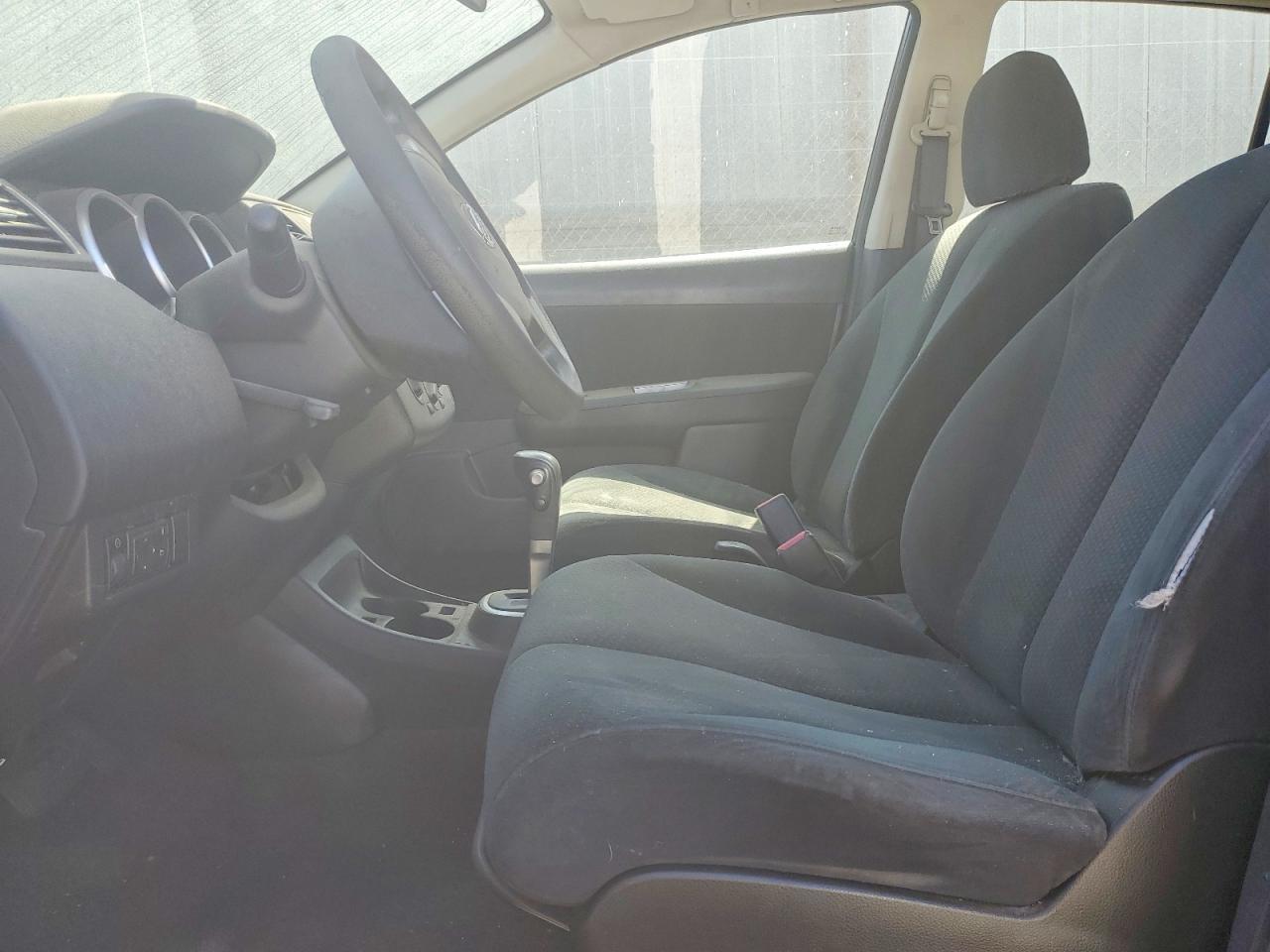 2011 Nissan Versa 1.8 S - Image 7