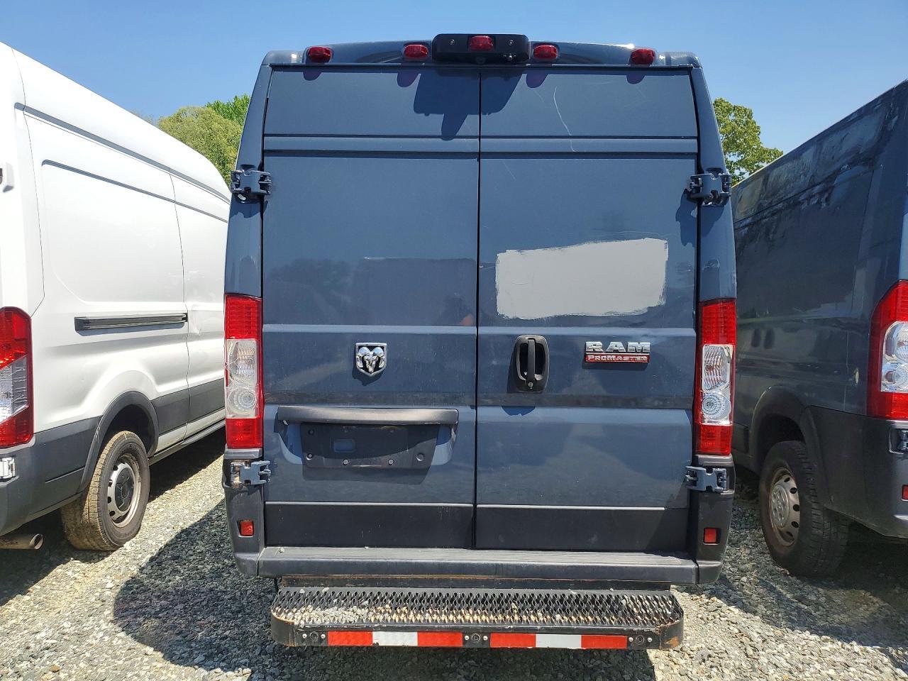 2020 Ram Promaster 3500 Delivery Van - Фото 6