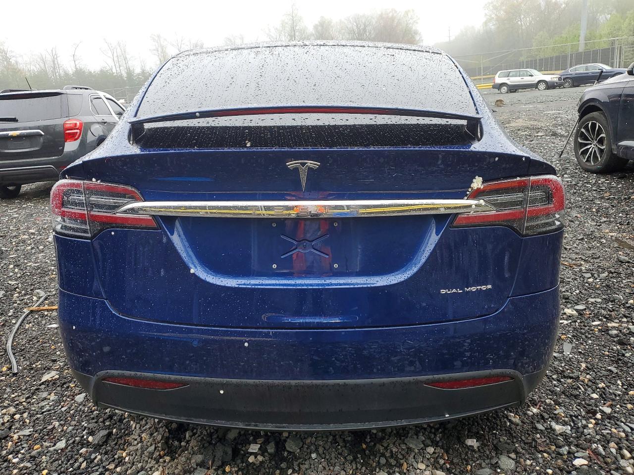 2019 Tesla Model X - Фото 6