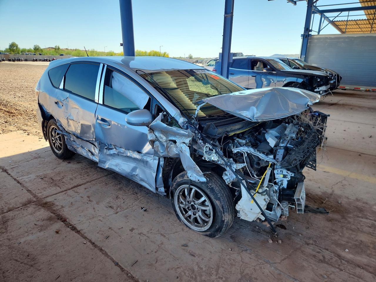 2015 Toyota Prius V Four - Image 4
