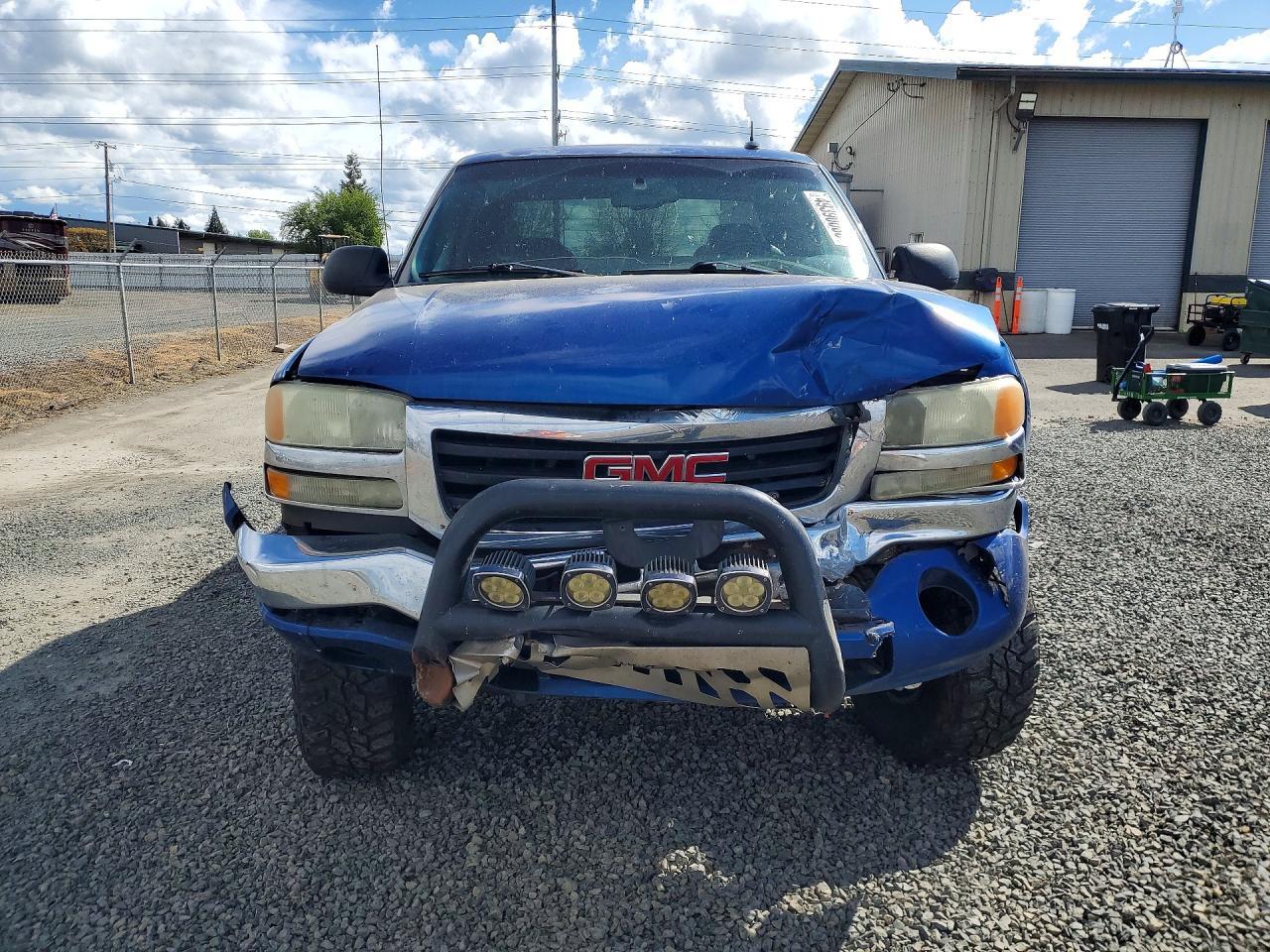 2003 GMC New Sierra K1500 - Фото 5