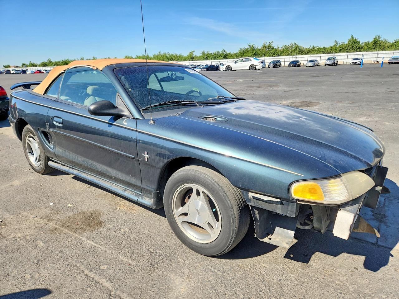 1998 Ford Mustang - Image 4