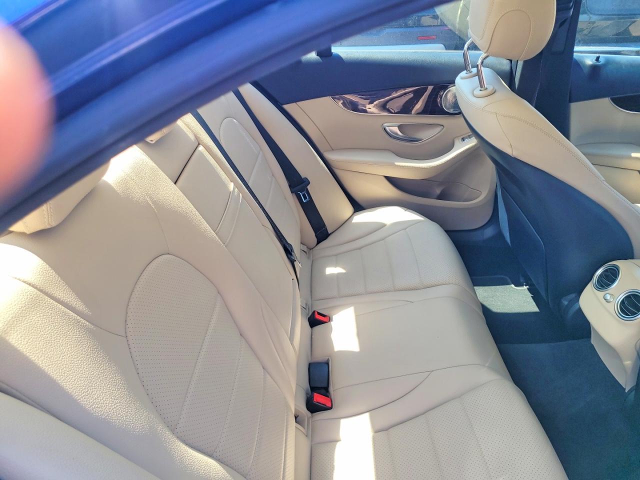 2018 Mercedes-Benz C 300 4Matic - Фото 6