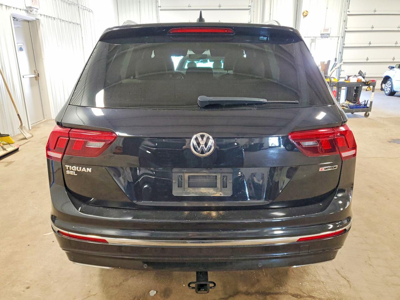 2020 Volkswagen Tiguan Sel Premium R-Line - Image 6