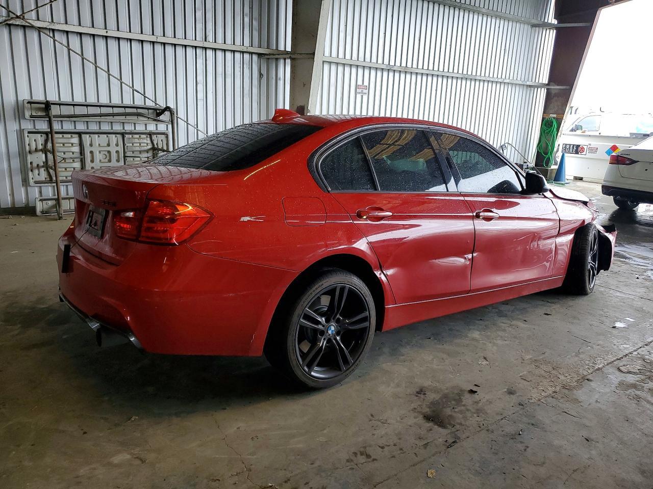 2013 BMW 335 Xi - Image 3