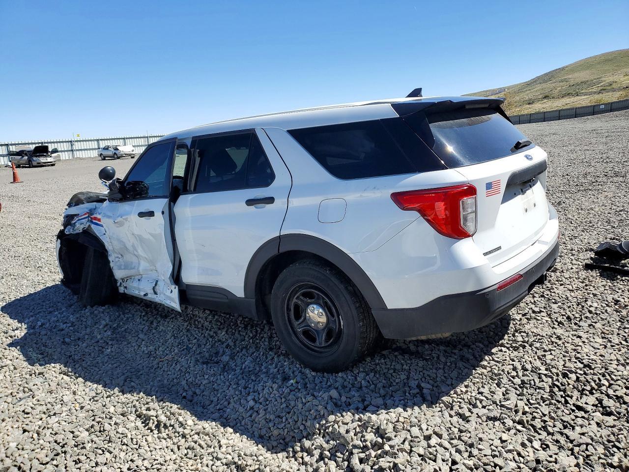 2023 Ford Explorer Police Interceptor - Image 2