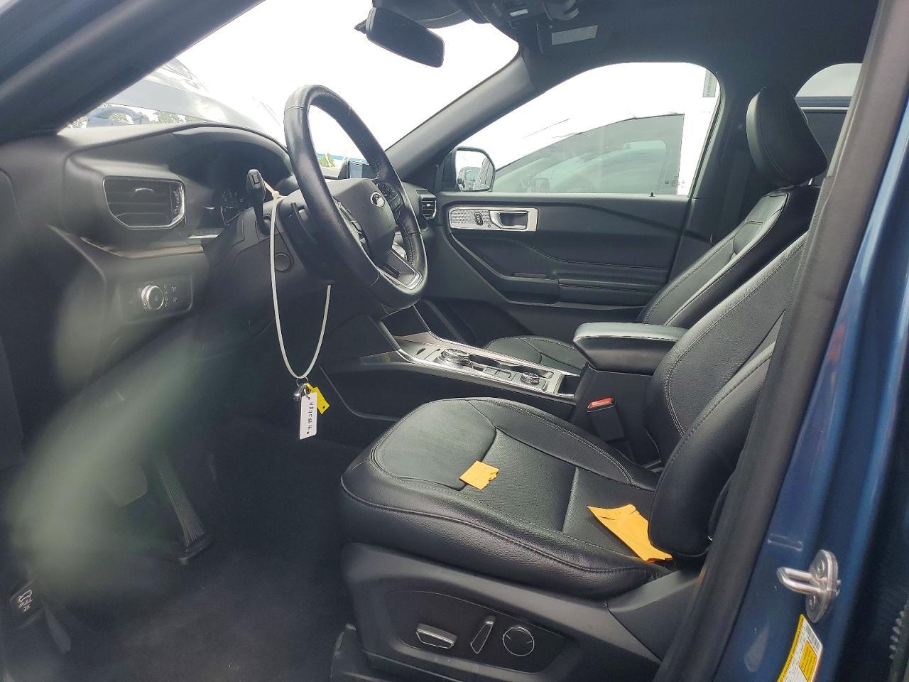 2020 Ford Explorer Limited - Image 7
