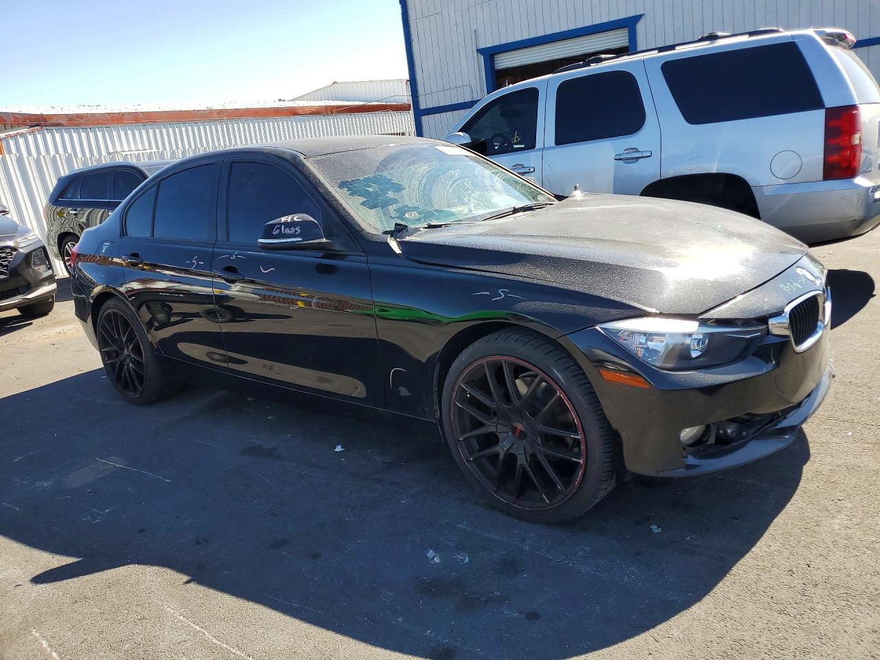 2015 BMW 320 I xDrive - Фото 4