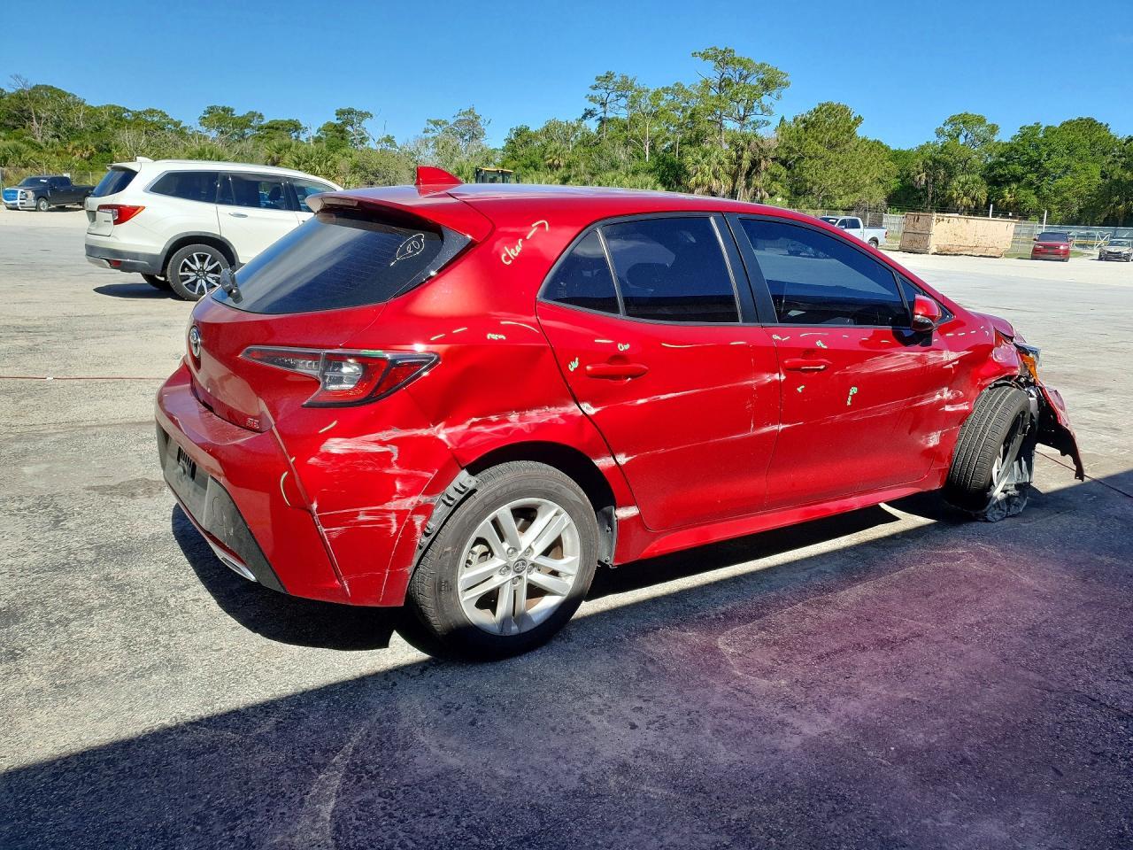 2022 Toyota Corolla Hatchback Se - Фото 3