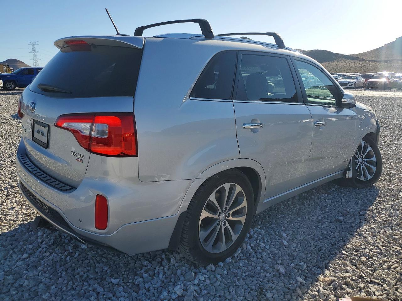 2014 Kia Sorento Sx - Image 3