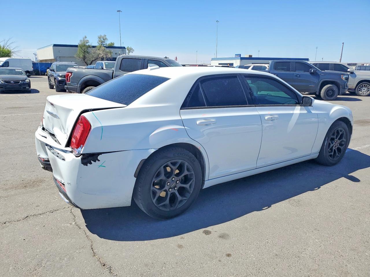 2019 Chrysler 300 S - Фото 3