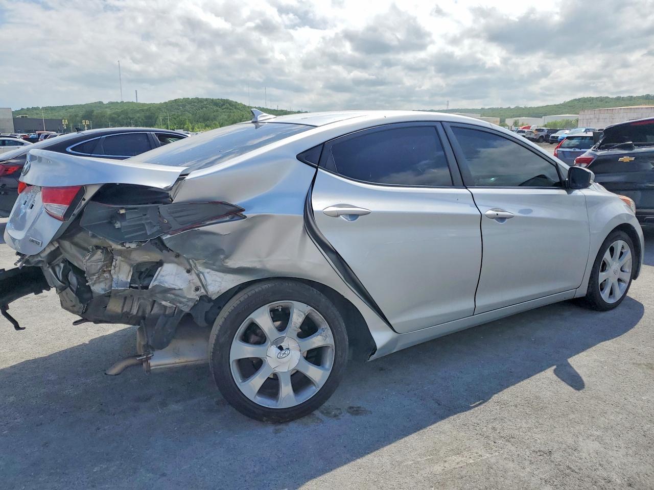 2012 Hyundai Elantra Limited - Image 3