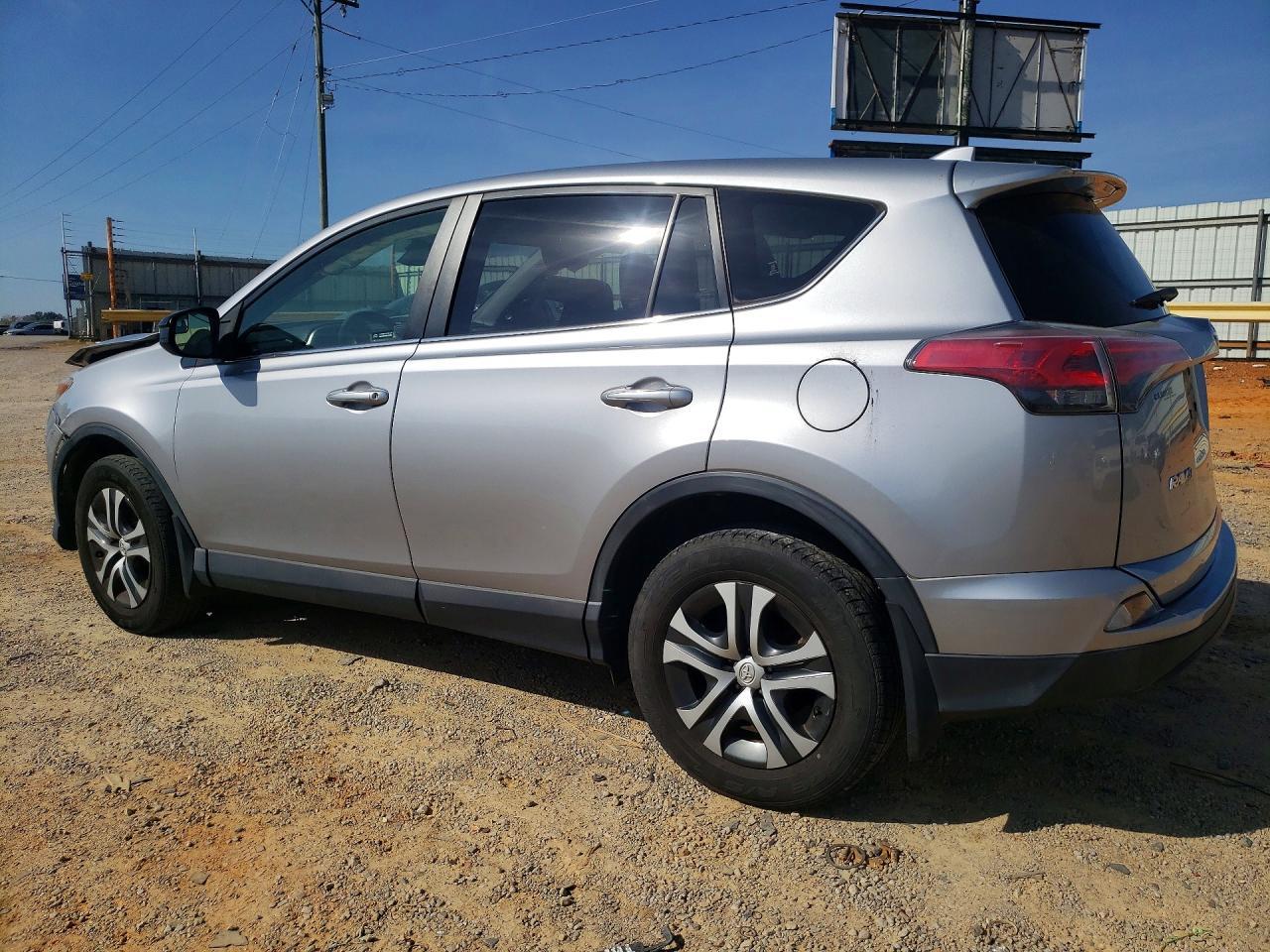2018 Toyota Rav4 Le - Фото 2