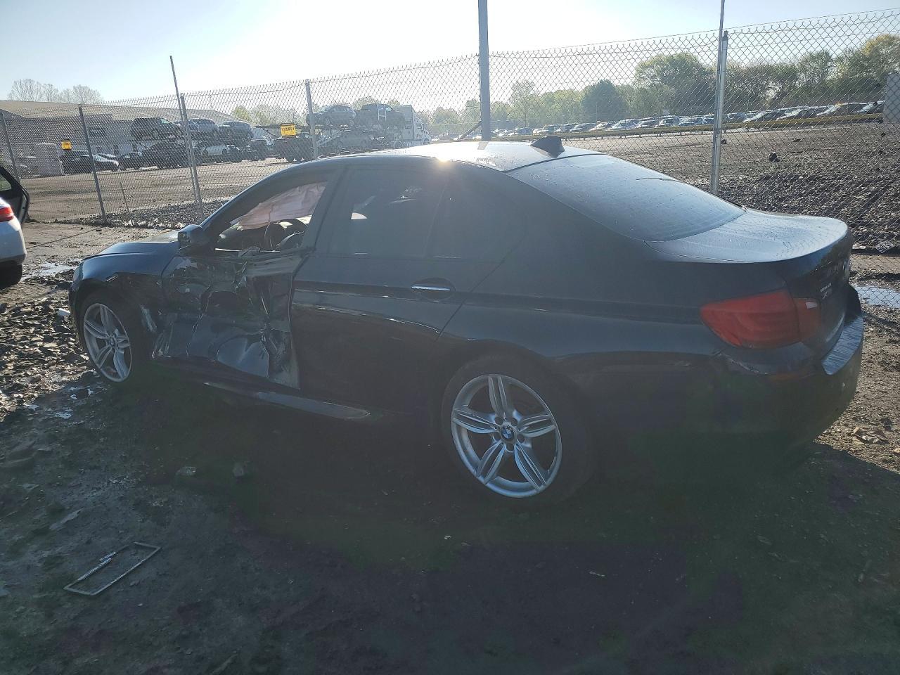 2013 BMW 550 Xi - Image 2