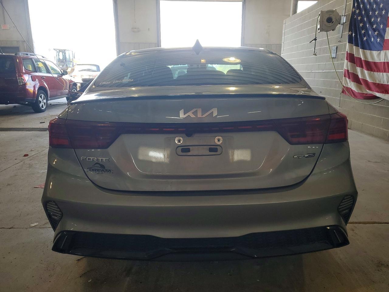 2024 Kia Forte Gt Line - Фото 6